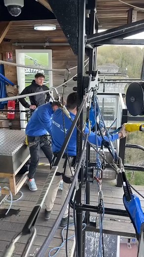 1.9M views · 1.4K reactions | #bungy #skypark #bungeejumping #bungeejumping_ #bungy69 #bungeeamerica #wouldyou #jumpropechallenge #fypシ | bunggeejump | Facebook