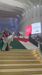 📍London, United Kingdom A massive Palestinian flag was dropped in Outlet Shopping at The O2 London today as pro-Palestine activists expressed their solidarity with Palestine.✌🏻🇵🇸 | The Inside - Palestine