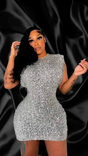 Fajas Tributo on Instagram: "What’s the secret behind this flawless hourglass look? A Custom Tributo Faja—designed to fit perfectly, enhance curves, and stay invisible under any outfit. Because confidence starts with the right foundation. 💖 📐 Tailored to you. 👗 Perfect under everything. 💎 Feel snatched, look unstoppable. . . . . Get yours at 🛍www.fajastributo.com. 🇨🇴Our fajas are handmade in Colombia 🌍 worldwide shipping ✈️ 📦 💳 Pay in 4 statement . . . #Faja #liposuction #plasticsurger