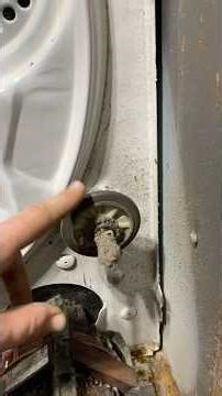 Fixing a coin operated dryer that was not working. #HandsomeOrHandy #ApplianceRepair