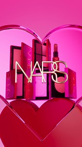 明日1/1(水)より、@cosme SHOPPINGにて "THE AMOUR COLLECTION"の先行発売がスタート。 ハートをデコレーションしたプレイフルなパッケージにひとめぼれ。心をつかまれるようなベストセラーアイテムのエクスクルーシブなコレクション。新年のはじめにNARSで溢れる思いを伝えてみて♥ 2025年1月8日(水) 全国発売予定 *@cosme SHOPPINGにて、明日2025年1月1日 (水)から先行発売 *全国のNARSカウンターとオフィシャルサイトにて予約受付中 #NARS ＃ナーズ #ブラッシュ #アイシャドー #リップ #パウダー #カラーメイク #ベースメイク #新作コスメ | NARS Cosmetics