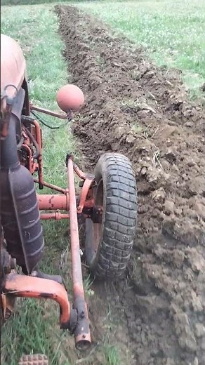 labour a l ancienne avec Renault d35