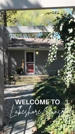 CottageStays cottage rentals in Bayfield GrandBend Goderich on Instagram: "Dreaming of bright mornings, golden evenings, and nonstop lake views? Lakeshore Sunsets is your modern lakeside escape, designed for couples, small families, or friends looking to slow down and soak it all in. With floor-to-ceiling windows, skylights, and endless natural light, the lake is always part of the experience. Amenities: 🌅 Lake View & Lake Access 🔥 Gas Fireplace & Firetable 💦 Hot Tub 🔥 Outdoor Firepit 🪑 Pat