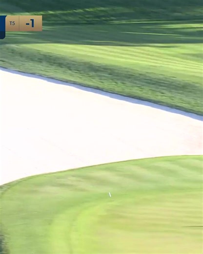 -3 thru 3 for Rory McIlroy 🐦🐦🐦 The 2019 THE PLAYERS champ is locked in. | PGA TOUR