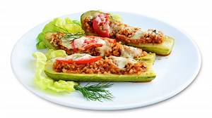 Chudnete? Plnená cuketa s mletým jahňacím mäsom je tým pravým receptom. Najmä pre nízky obsah sacharidov