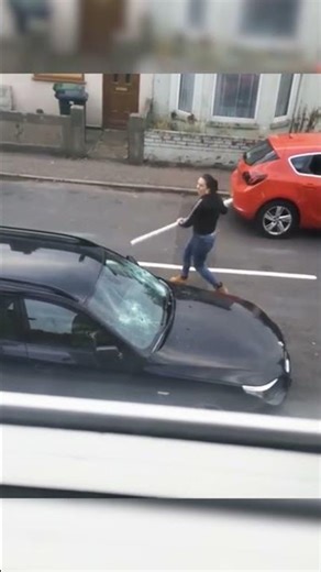 🫣🫣🫣 #parking #roadrage #drivingfails