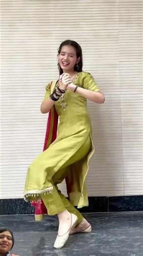 Main vari vari jau #subscribe #dance #viral #love #explore #dance #music #song #likeme #likes