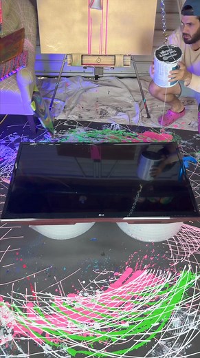 3.5K views · 41 reactions | New pendulum painting #pendulumpainting #acrylicpainting #acrylicpour | Jake Boldt | Facebook