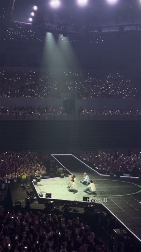 260719 EXO-L sing "Wolf" | EXO PLANET #6 - EXhOrizon in KAOHSIUNG Day 2
