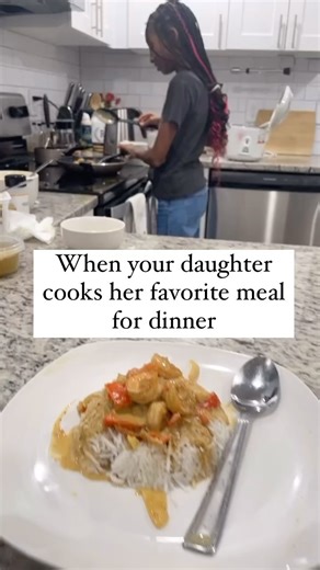 🍤 Culinary Delight Unleashed! My daughter, the kitchen maestro, did it again – a live cooking session featuring her all-time favorite: Coconut Curry Shrimp! 🌶️🥥✨ For everyone who caught it live, you know the aroma was irresistible and the flavors, absolutely divine. 👩🏽‍🍳 From the sizzle of the pan to the artful dance of spices, she seasoned this meal with a touch of culinary magic. Each ingredient was carefully chosen, creating a symphony of taste that left us in awe. It’s not just dinner;