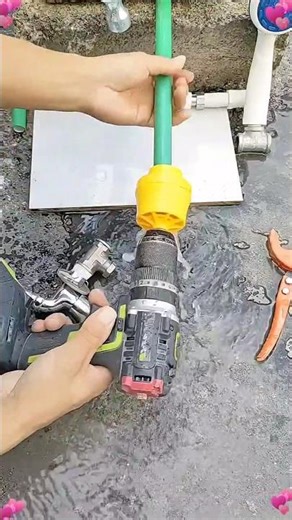 threading water pipes made simple with this easy tool" #plumbing #piperepair #powertools #shortsfeed