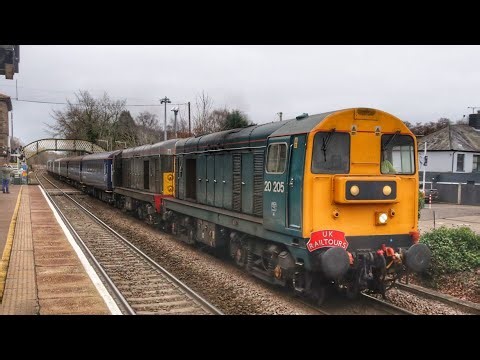 20205 & 20007 THRASHES through Brundall with The Dead Simple Positioning Move