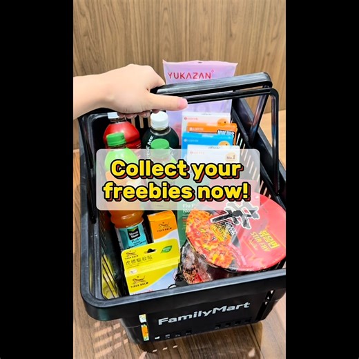 🎉 It’s FREEBIE time, Fam! We’re making shopping extra FUN! Now your snacks, drinks & noodles come with FREE GIFTS on top! 🛍️ ✨ 🎁 Cute pouch, handy utensil and stylish bag are all waiting for you to bring them home! Better hurry! These deals are flying off the shelves 🚀 Don’t say we didn’t warn ya 👀💨 #FamilyMartMY #LokalPicks #Freebies #GWP #Promos #Exclusive *Availability of items is subject to in-store stock. While stocks last. | FamilyMart Malaysia