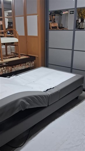 Secondhand Mobel on Reels