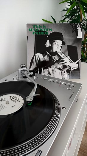 🔊🎶 Augustus Pablo - Java (Album: This Is Augustus Pablo - 17 North Parade - 1974/2011) Spread the good Reggae vibes! Share this reel with your friends and groups, hit that follow button, and drop your favorite tune in the comments - it might be featured in our next reel! #reggae #reggaemusic @reggaeonvinyl #reggaevinyl #rootsreggae #reggaevibes #reggaelovers #reggaevideo #reggaelove | Reggaeonvinyl