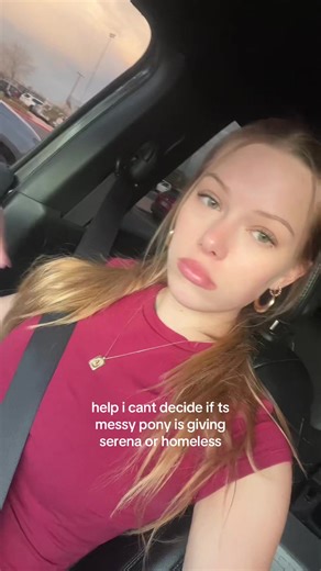 Messy Ponytail Inspiration from Gossip Girl