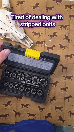 Tired of fighting with stripped bolts? 😤 Grab one of these bolt extractors and make removal effortless! Just line up the flat center connection, twist, and it grips tight to back out even the most stubborn bolts with ease. Perfect for mechanics, DIYers, and anyone who’s had enough of stuck hardware. 🧰⚙️ #ToolHack #BoltExtractor #DIYFix #MechanicTools #WorkshopEssentials