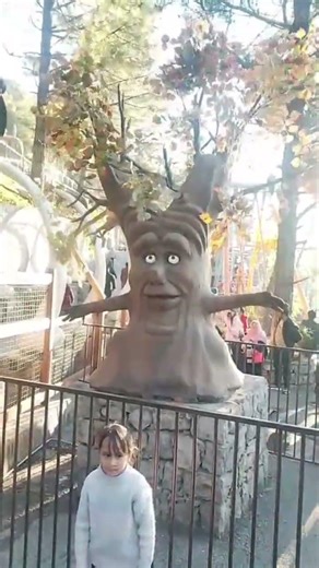 dancing tree 🥌 cute baby 😍