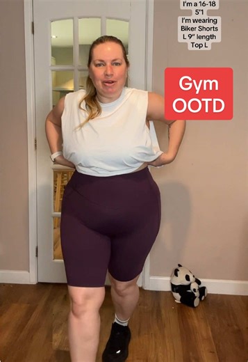 I’m loving the @Halara Wardrobe Biker Shorts for the gym right now. They have two different styles - the UltraSculpt Shaping which I’m wearing here. Plus the Butt Lift version with the butt scrunch. I’ve linked both for you, each in two different leg lengths. I’ve also linked the gorgeously breezy, cooling tank. Halara Super Brand Day runs from 12th - 18th May and there are so many bargains to be found. Check out the different colours and sizes, and grab yours now. @Halara UK Shop @Halara_offici