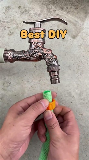 Easy quick connector hack for your garden hose! #Plumbing #DIY #shorts