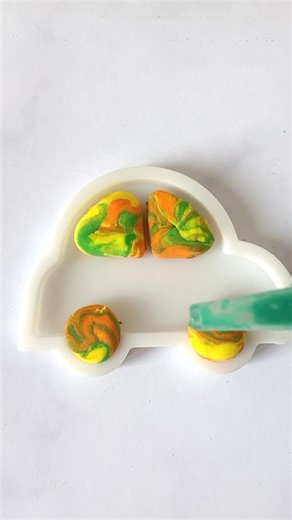 Sparkling DIY Rainbow Marble Car! 🚗✨ Resin Casting for Beginners