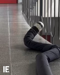 64K views · 182 reactions | With its snakelike, slithering form, RoBoa is capable of slipping through pipes and small gaps, allowing it to find and save people in places no traditional drone can reach. ️: Instagram/ roboa_official #RoBoaRobot #SearchAndRescueTech #SnakeRobot #RoboticInnovation #IndustrialInspection | Interesting Engineering | Facebook