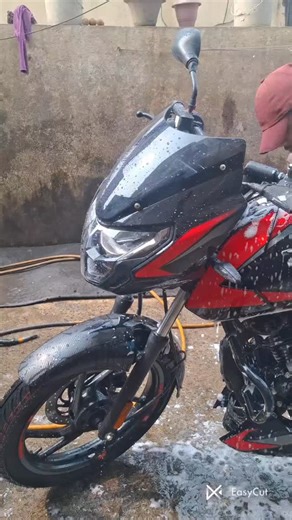 Unlock Reviews on Instagram: "New bajaj pulsar LED 125 #Bajaj"