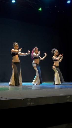 Ajna Violeta I Fusion Bellydance | 1 mes de esto 🥺 / 1 month of this Hermosa Coreografía creada por @kira_habibi_lal 🇺🇦 y presentada en Chile 🇨🇱 y Argentina 🇦🇷🇻🇪 junto a... | Instagram