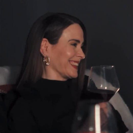 Sarah Paulson HQ on Instagram: "nobody gets carrington lane like i do 😖💔 #sarahpaulson #sarahpaulsonedit #mssarahcatharinepaulson #allsfair @allsfaironhulu"