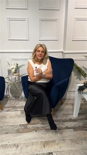 67 reactions · 19 comments | Unlock your wardrobe’s potential! ✨ Watch Audrey master the art of mixing and matching outfits for endless style possibilities!  For reference, Audrey is: Between a size 10 & 12 on top A 12-14 on the bottom 5’4 in height Don’t forget to drop us a follow for more fashion tips and tricks!  #donaghysbanbridge #ladiesfashion #outfitinspo #mixandmatch | Donaghys Banbridge | Facebook