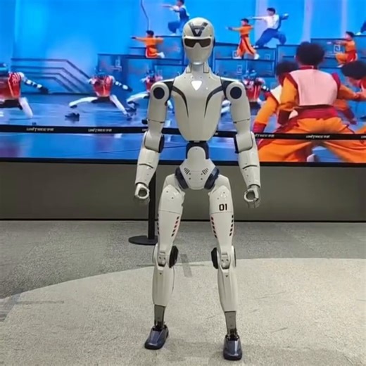 $5,900 — Unitree just put its next humanoid into global sale🤖 After G1 quietly became one of the most in-demand humanoid platforms, Unitree is now pushing R1 overseas via AliExpress, targeting North America, Europe, Japan, and Singapore.Same company, different playbook: lower price, faster scale.R1 comes in at $5,900, with a lighter AIR version at $4,900 — a sharp drop from G1’s 99,000 RMB (~$16K+) entry point.It’s a 123 cm humanoid, weighing about 29 kg, with up to 26 DOF across legs and arms.