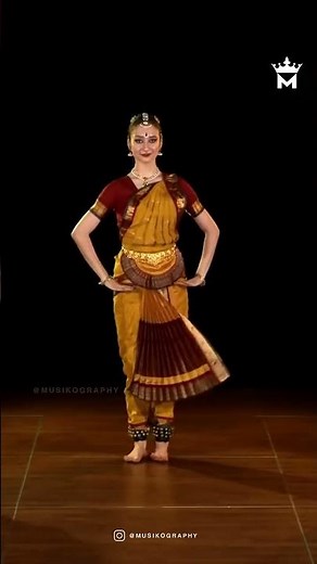 A short clip of Bharatnatyam Dance ‪@Indianraga‬