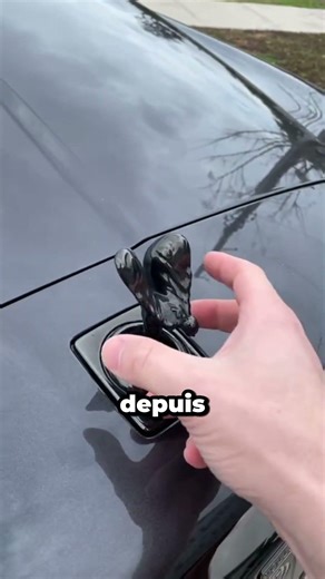 What happens when you try to steal the ornament from a Rolls-Royce?