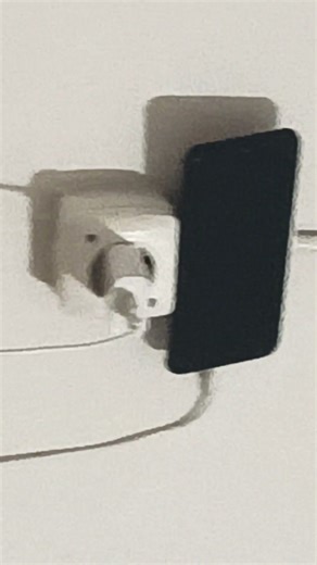 Samsung galaxy A10e ki hai use hd wallpapers and much better in person to who