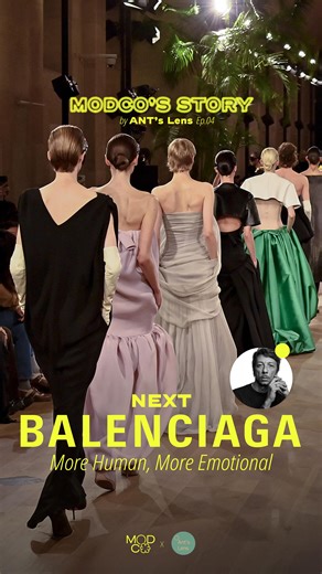 MODCO | Creative & Design Jobs on Instagram: "📰🍋 MODCO x @antslens : EP.4 — Next BALENCIAGA More Human, More Emotional Balenciaga ยุคใหม่ ภายใต้ Pierpaolo Piccioli กำลังเปลี่ยนจากความแรง → ความเป็นมนุษย์ จากแบรนด์ไวรัล ดาร์ก สตรีท ในยุค Demna Gvasalia สู่ยุคใหม่ของ Pierpaolo Piccioli อดีต Creative Director แห่ง Valentino ดีไซเนอร์สายกูตูร์ ที่เชื่อว่าแฟชั่นไม่จำเป็นต้อง “ช็อก” โลกเสมอไป Balenciaga วันนี้ พาแบรนด์กลับสู่แก่นของผู้ก่อตั้ง เสื้อผ้าที่โอบรับ “คน” ไม่กดทับ ไม่ทำให้ใคร