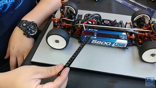 RC竞速调车教程-車高 - CAMBER角 - DOWNSTOP )