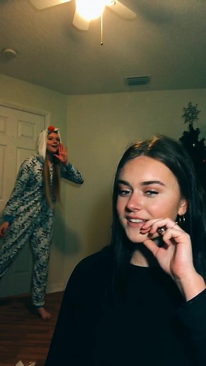 Elsa Call Practice with Emme - Fun Video Clip