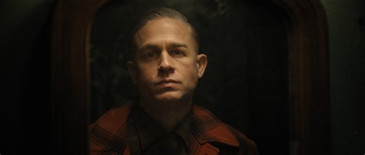 Ed Gein devine noua față a groazei în Monster pe Netflix