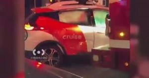 Robotaxi crashes in San Francisco draw focus to driverless car safety