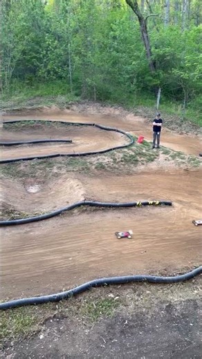 1/10 Scale 4x4 RC Buggies Off Road Racing! Tekno EB410.2 Backyard RC Track!