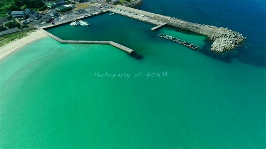 透明度が高く美しい漁港 #九州#最西端#世界遺産#五島#海水浴場#夕日#絶景#海#picoftheday#nature#sun#beach#sunset#sky#seaドローン#drone #空撮#dji#mavic