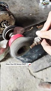 Clean Your O2 Sensor FAST! 🔧🚗#O2Sensor #CarHacks #DIYRepair #shorts