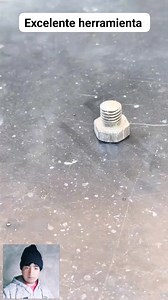 209K views · 862 reactions | Mira como puedes hacer un martillo artesanal con material reciclado | IDEAS ingeniosas | Facebook