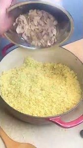 🥘✨ Southern CORNBREAD DRESSING that'll have everyone silent at the table! 💯🔗 This is THE Jaffry’s