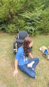 Ground 👉 Wheelchair Transfer • • • • • #wheelchairtransfer #accessibility #accessible #accessibilitymatters #disabilityinclusion #inclusivetravel #disabilityadvocate #wheelchairaccess #accessibilityawareness #accessibletravel #wheelchairtravel #accessibletourism #wheelchair #wheelchairmodel #disability #wheelchairlife #disabilityawareness #disabledtravel #wheelchairuser #inclusion #disabled #disabledandworthy | Accessibility with Aspen Sage