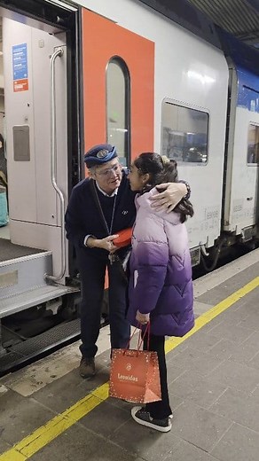 Brussels Midi Station, also known as Bruxelles-Midi or Brussels South Station, is a major transportation hub in Brussels, Belgium. Located at Avenue Fonsny 47B, 1060 Brussels, it's a key connection point for trains, trams, buses, and metro lines. *Getting There* You can reach Brussels Midi Station by: - Tram: Lines 3, 4, 31, 32, 33, 81, 82, 83, and 51 - Metro: Lines 2 and 6 - Bus: Lines 134, 116, 117, 118, 134, 136, 137, 140, 141, 142, 144, 145, 170, and 171 - Taxi: Available at the station *Fac