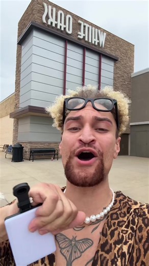 Killen’s Game Store at the mall was the MOST recommended spot y’all kept telling me to check, so you already know I had to go see what it was giving… and it definitely had that old school toy store vibe, I’m talking action figures, comic books, DVDs, games, all of that. It felt nostalgic but I was on a MISSION so I started looking around for anything squishy-related. I ended up talking to the employee and that’s when he told me they actually have squishies on the way but the shipping is like SIX