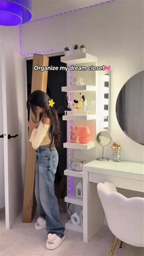 Calming ASMR Techniques for Organized Makeup