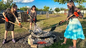 222K views · 7.1K reactions | Giant and Very Tasty Seafood Pizza Cooked under the Charcoal! 2 Seasons Pizza | Magic FunnY | Facebook