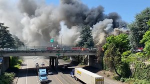 Massive apartment fire in Oregon shuts down freeway in both directions